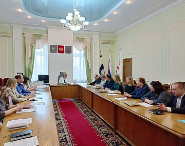 В Администрации городского округа Саранск проведено заседание комиссии по сокращению неформальной занятости в хозяйствующих субъектах, действующих на  территории городского округа Саранск
