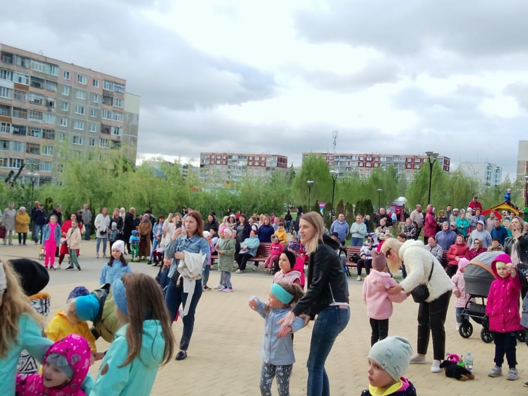 В Октябрьском районе городского округа Саранск в Парке Победы 1 мая прошел праздник  «Первомайское веселье» 	