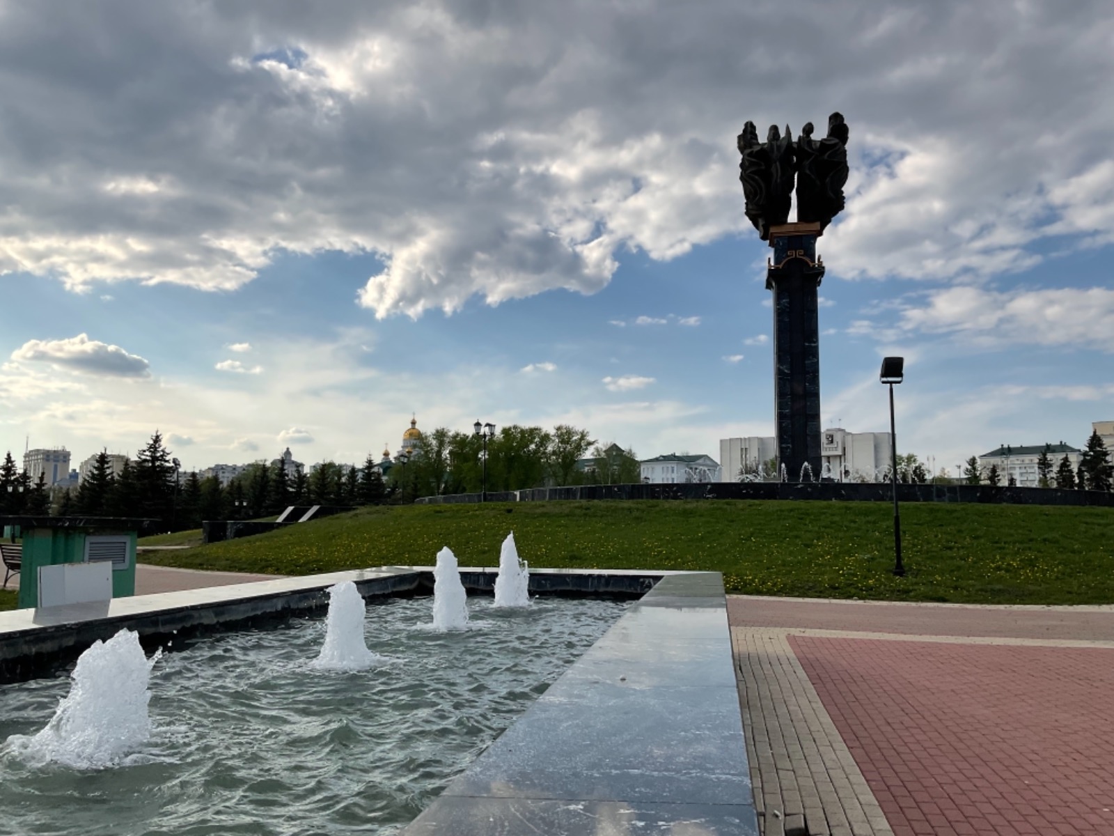 Саранский городской. Городской фонтан. Городской округ Саранск. Фонтан курай в Уфе. Фонтан на горсовете Уфа.