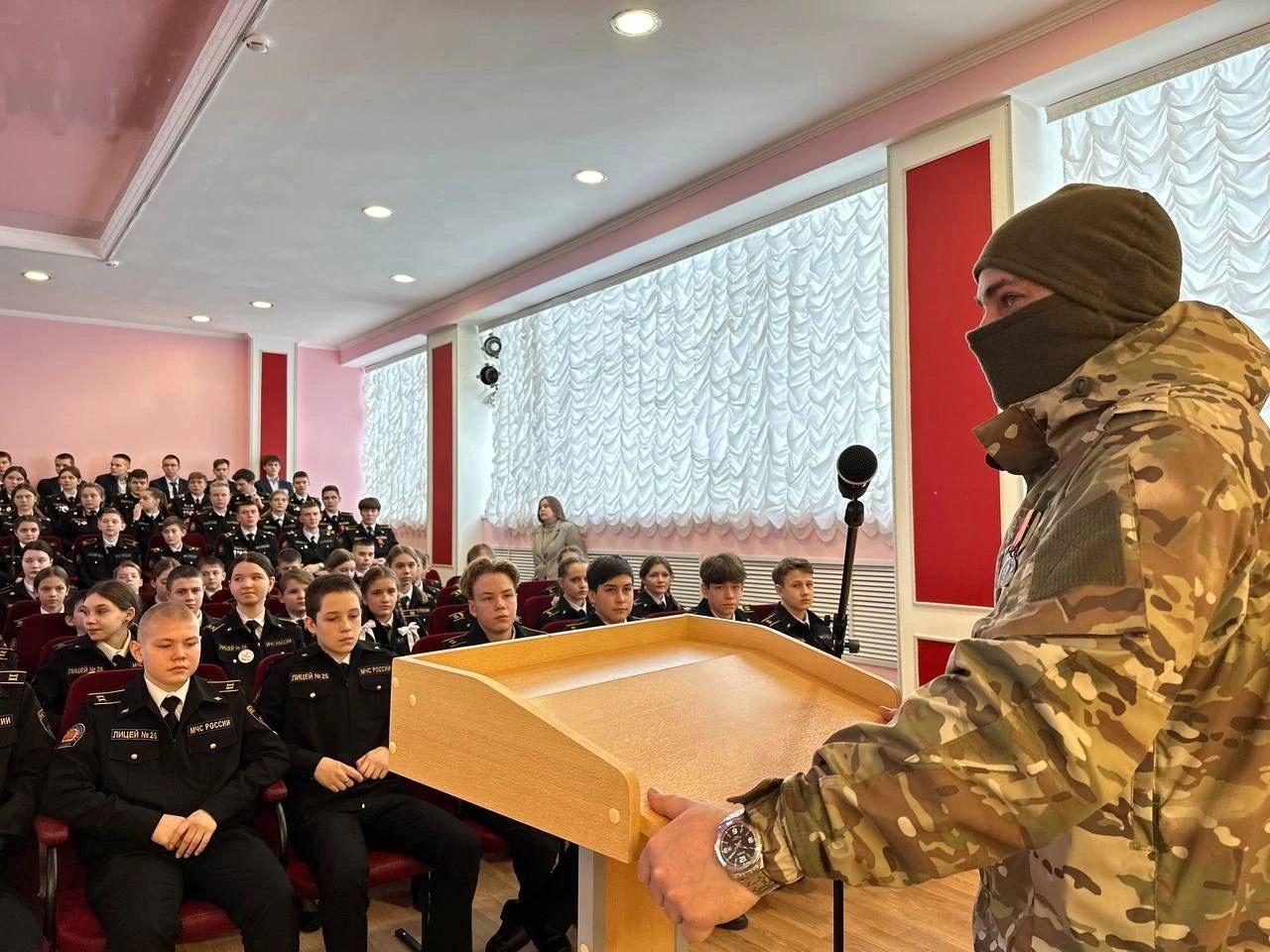 В лицее № 26 г.о. Саранск состоялся урок мужества с участием ветерана СВО