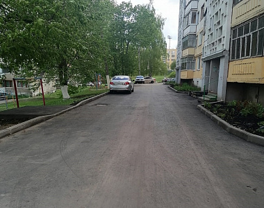 В Саранске продолжается благоустройство дворовых территорий по программе «Формирование комфортной городской среды» нацпроекта «Жилье и городская среда»