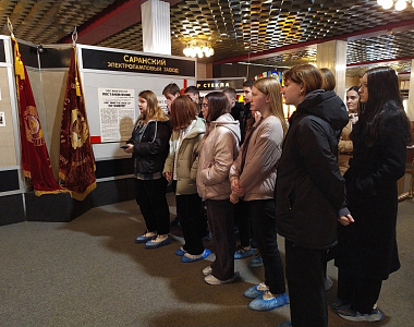 Ученики Саранской школы № 28 в рамках проекта «Билет в будущее» посетили Музей истории светотехники «Лисма»