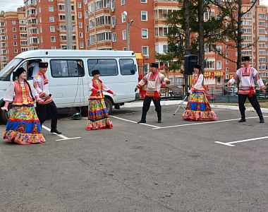 В Пролетарском районе Саранска продолжаются праздники двора