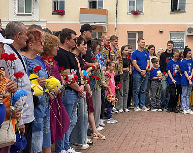 Сегодня 27 июля в Саранске состоялась акция, посвященная Дню памяти детей – жертв войны в Донбассе