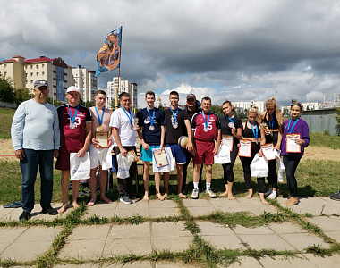 В Саранске в День физкультурника состоялся открытый городской турнир по пляжному волейболу 